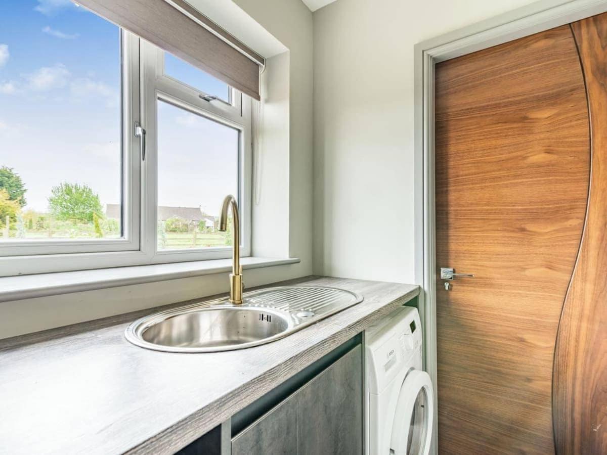 Mya Cottage Wilpshire Bagian luar foto